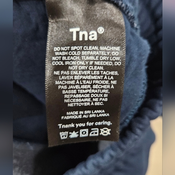 Aritzia TNA Boyfriend Sweatpants - Picture 4 of 5